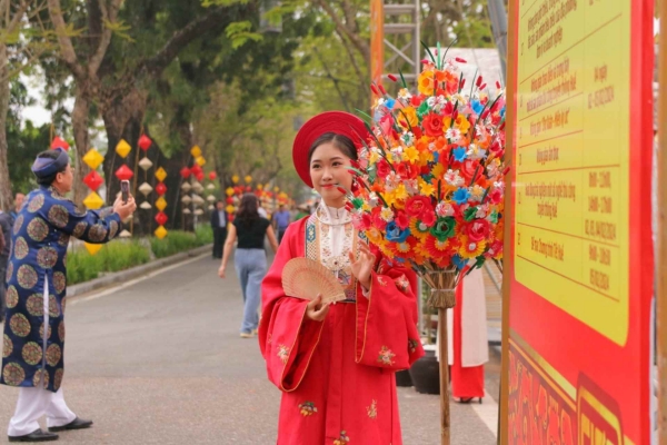 Không khí Tết nô nức ở kinh thành Huế