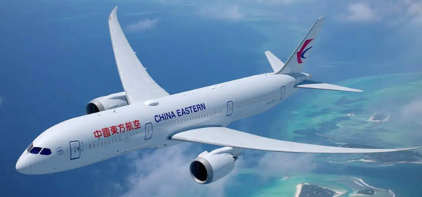 Di chuyển bằng máy bay từ Hà Nội đi Nam Ninh nhanh chóng nhưng chi phí cao.